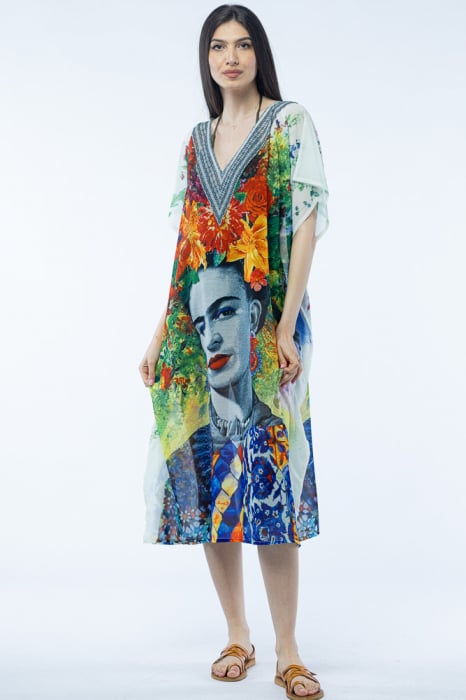 Rochie lungă de plajă tip poncho cu motive florale