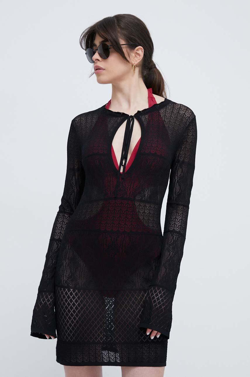 Rochie de plaja neagră Desigual - Stil și confort