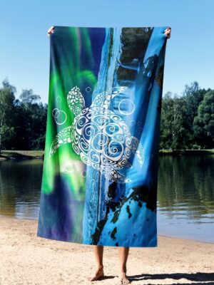 l-prosop-de-plaja-astacura-blue-turtle-70-70×130-cm-70-poliester30-poliamida-multicolor L'essentiel Maison