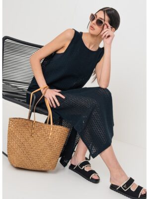 Rochie cu decolteu rotund si perforatii - pentru plaja - Negru stins